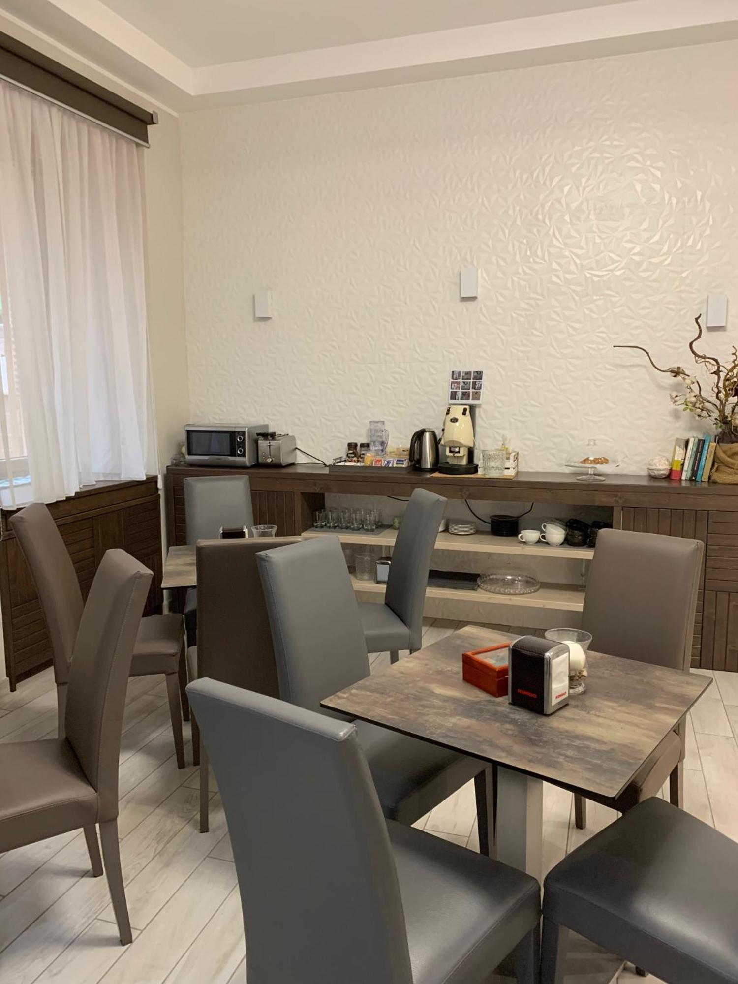 مبيت وإفطار نابولي Residenza Suarez المظهر الخارجي الصورة